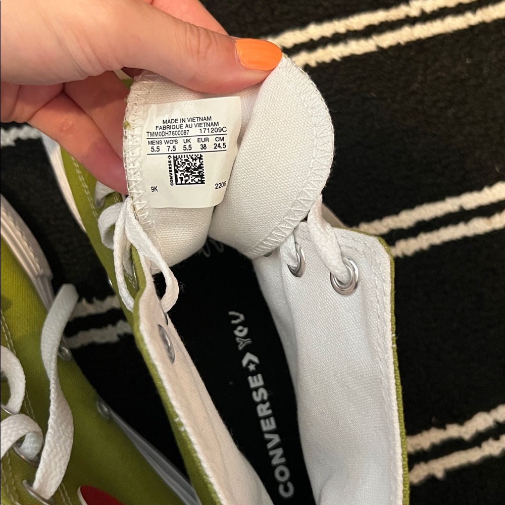 Converse Custom Green Heart Patch Chuck Taylor Al… - image 6